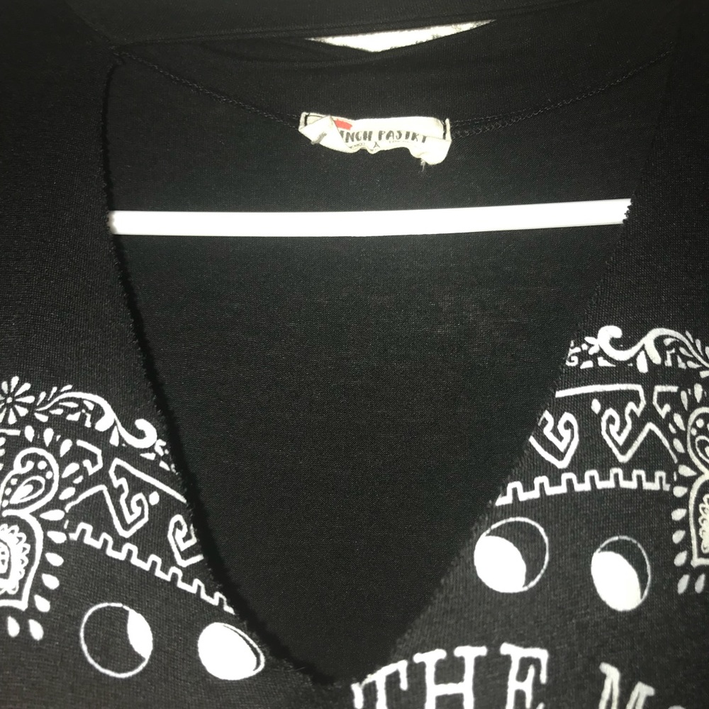 Shirt - Picture 2 of 2